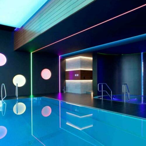 STRISCIA LED 5050RGB LUCE MULTICOLORE 5M + CONTROLLER E ALIMENTATORE